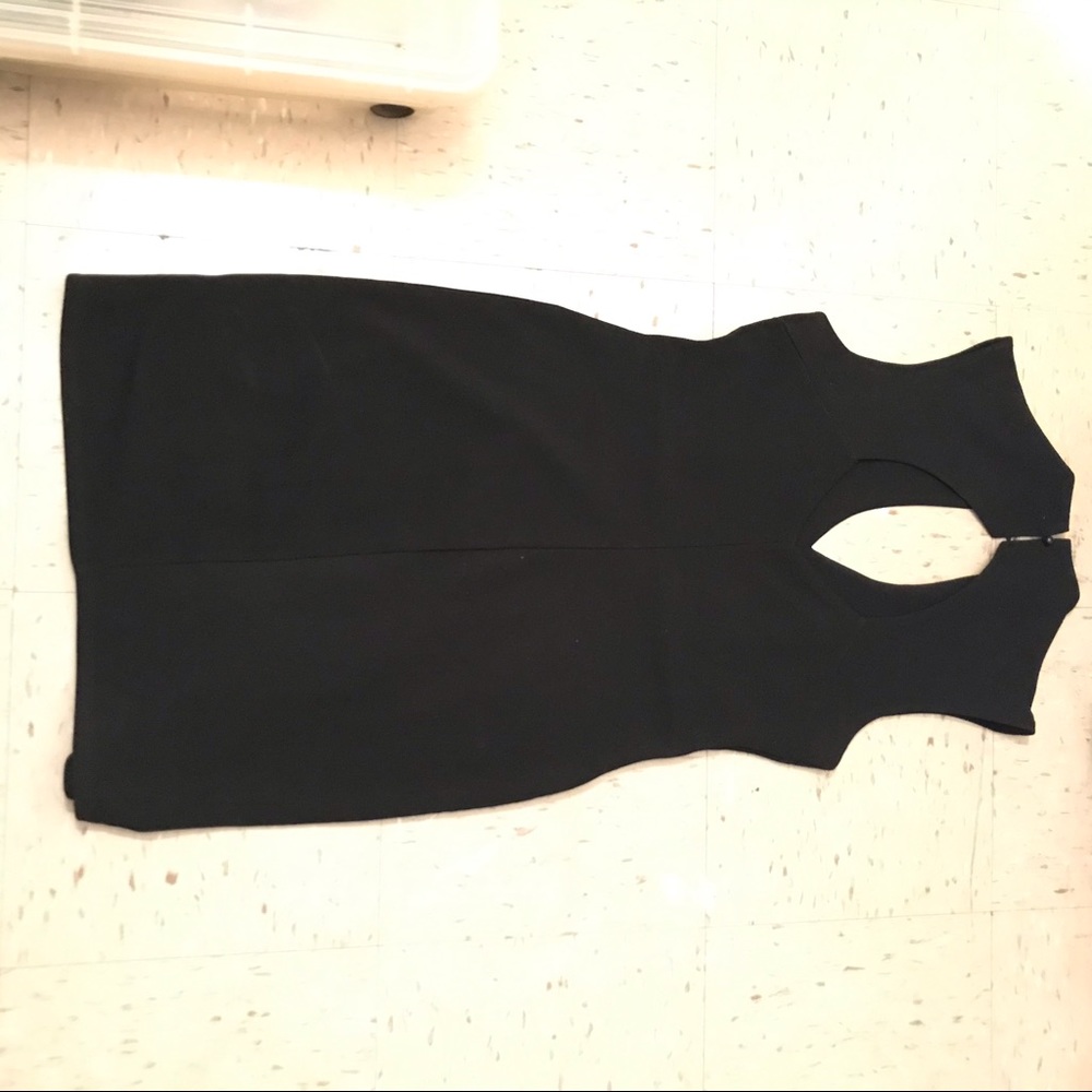 Black dress π - Picture 3 of 6